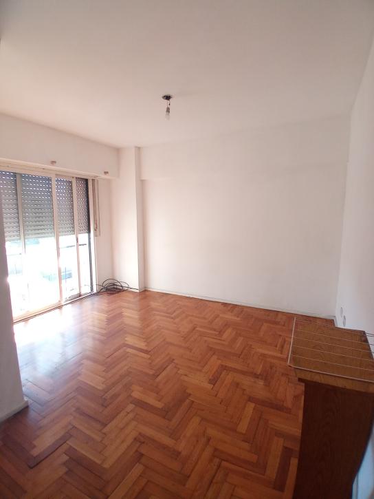 Departamentoo. 2 Amb. c/balcon Frances - Imagen# 3