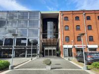 Oficina con Cocheras - Imagen# 1