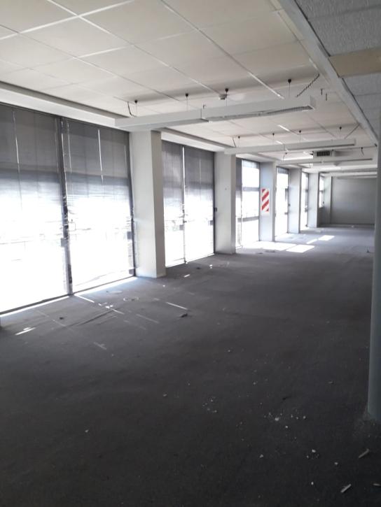 Oficina con Cocheras - Imagen# 5