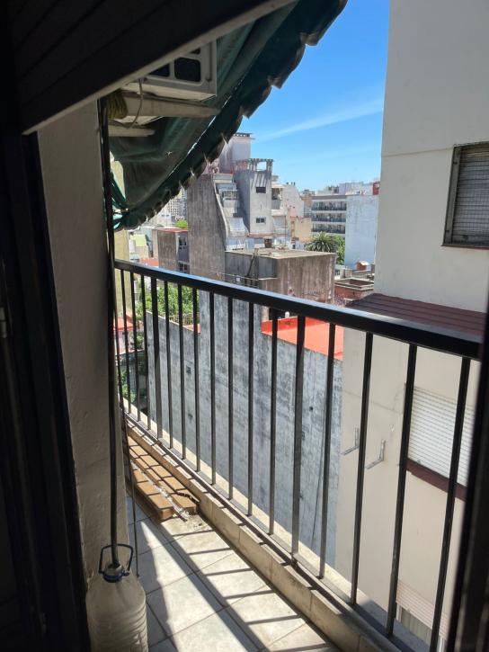 Departamento dos ambientes lateral con balcon - Imagen# 19