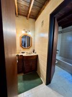 Casa 6 Amb. C/3 Balcones, Fondo, Parrilla, Garage - Imagen# 14