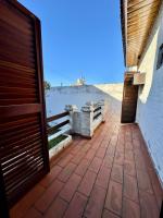 Casa 6 Amb. C/3 Balcones, Fondo, Parrilla, Garage - Imagen# 19