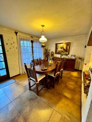 Casa 6 Amb. C/3 Balcones, Fondo, Parrilla, Garage - Imagen# 22