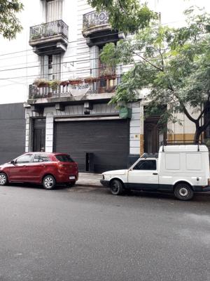 Local comercial de frente con vivienda de 1 ambiente y sótano en la calle La Rioja al 500, Balvanera. - Imagen# 1